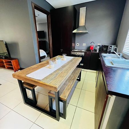Tredenham Boutique Hotel 布隆方丹 外观 照片 A kitchen in a hotel